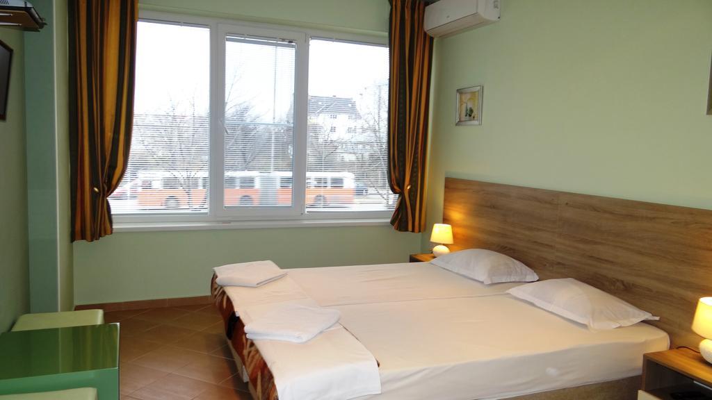Guest Rooms Kom Sofía Habitación foto